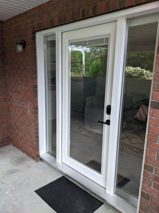 Bright Modern 1Br Suite In Sooke Village Core Exterior photo